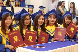 Bằng Đại học Công nghiệp Có Giá Trị Không? - Phân Tích Thực Tế