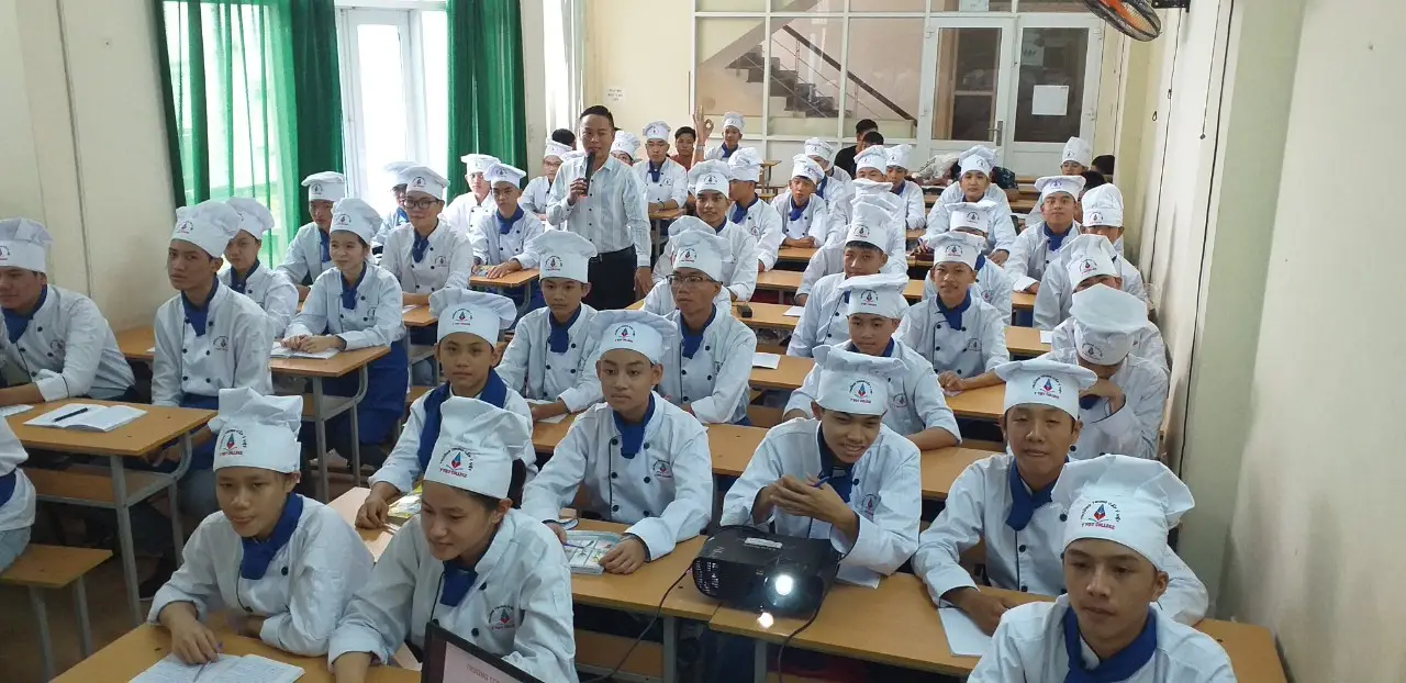 Học Hết Cấp 3 Làm Nghề Gì? Bí Kíp Chọn Nghề Phù Hợp