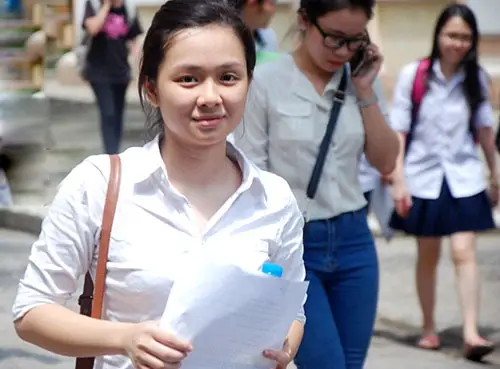 Có nên thi lại đại học không? Cân nhắc kỹ lưỡng trước khi đưa ra quyết định