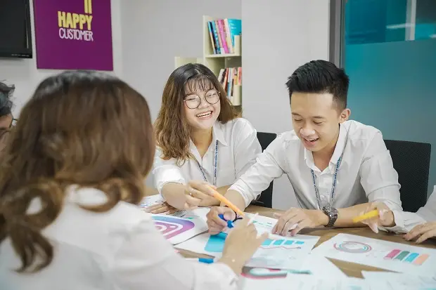 Học Quản Trị Kinh Doanh Từ Xa Mở Rộng Cánh Cửa Thành Công