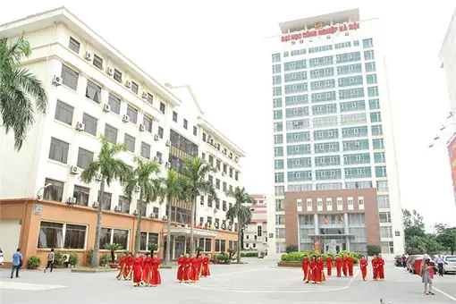 Học phí trường Đại học Công nghiệp Gánh nặng hay động lực?