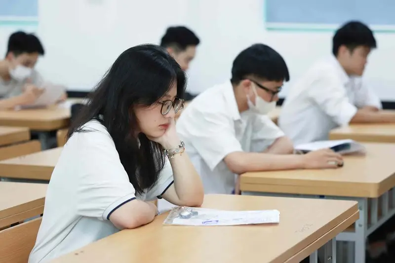 Có nên thi lại đại học không?