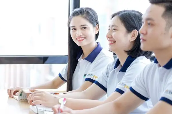 Không có bằng cấp 3 có đi XKLĐ được không?