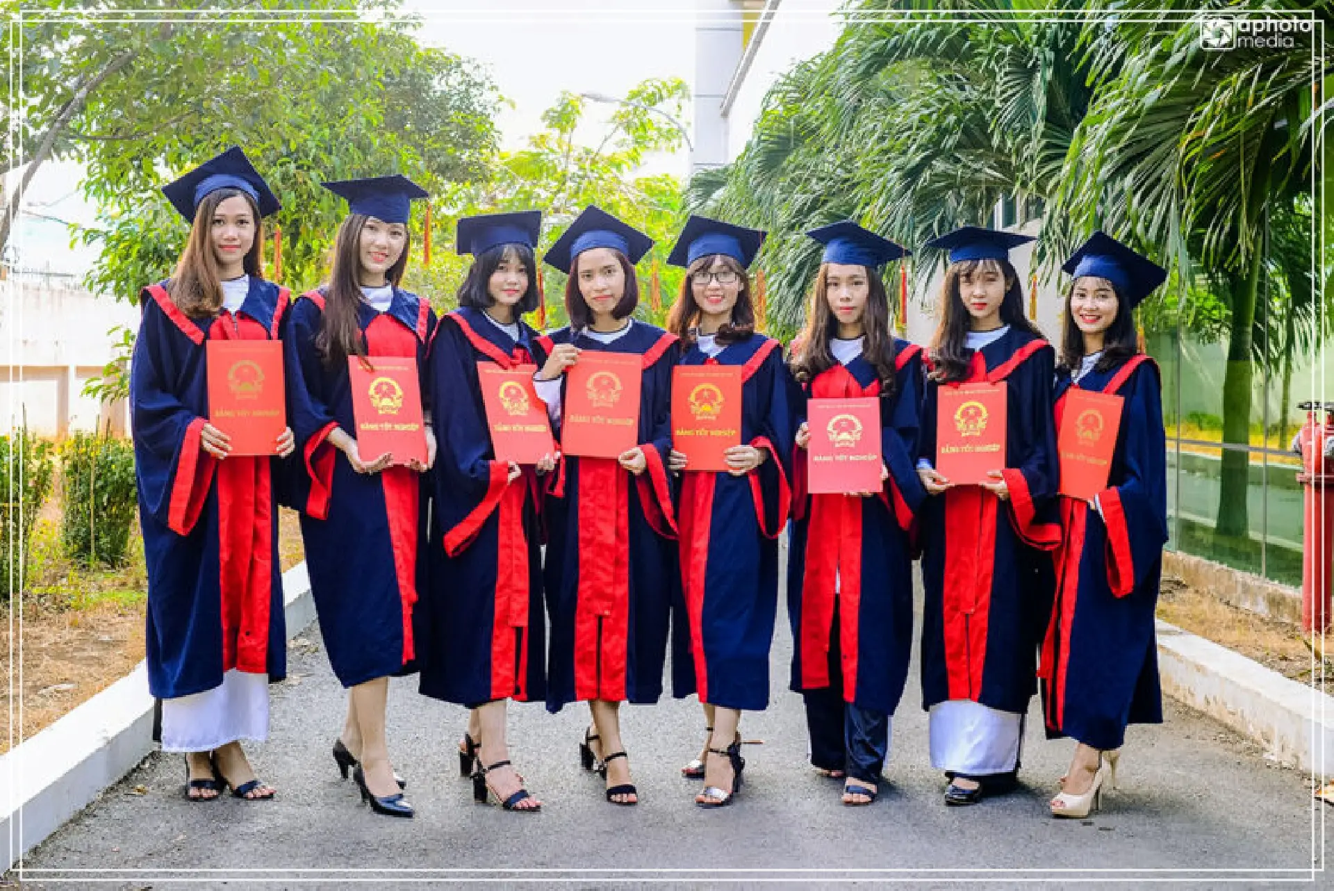 Dịch vụ làm bằng cấp thật tại Làm Bằng VIP Dịch vụ làm bằng cấp thật tại Làm Bằng VIP