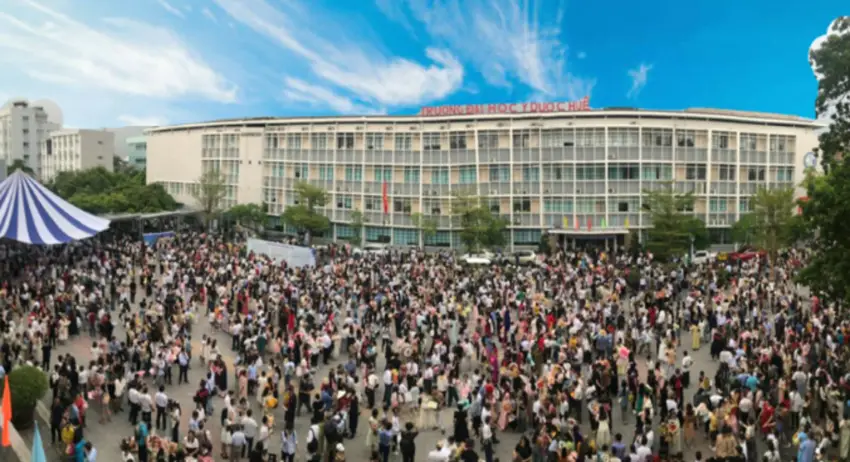 Nhà trường giữ bằng tốt nghiệp đại học bao lâu?