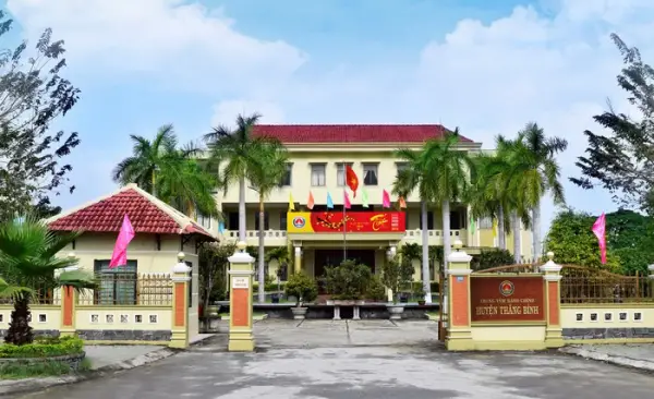 Có nên làm bằng cấp 3 giả