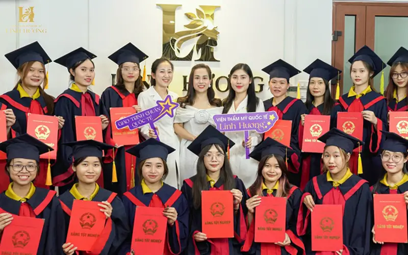 Bằng Đỏ Đại Học Là Gì? Điều Kiện Và Ý Nghĩa