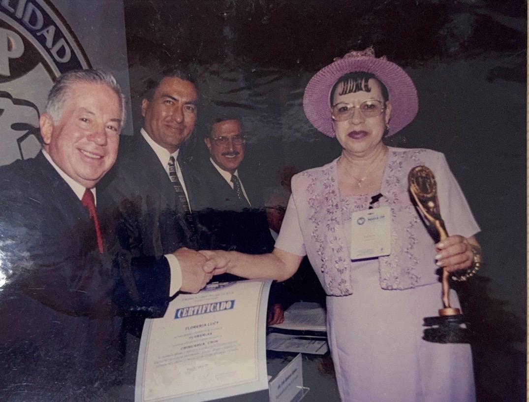 Entrega del premio 2001