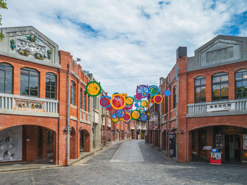 ▴ Day 5: Visit the National Center for Traditional Arts in Yilan to explore Taiwan's rich cultural heritage through beautifully preserved architecture and traditional craft demonstrations