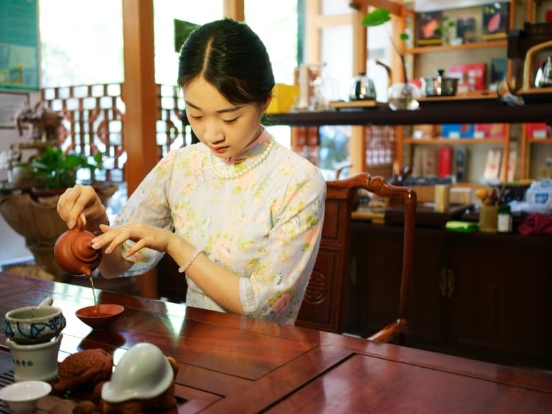 Participate in two traditional Taiwanese tea ceremonies