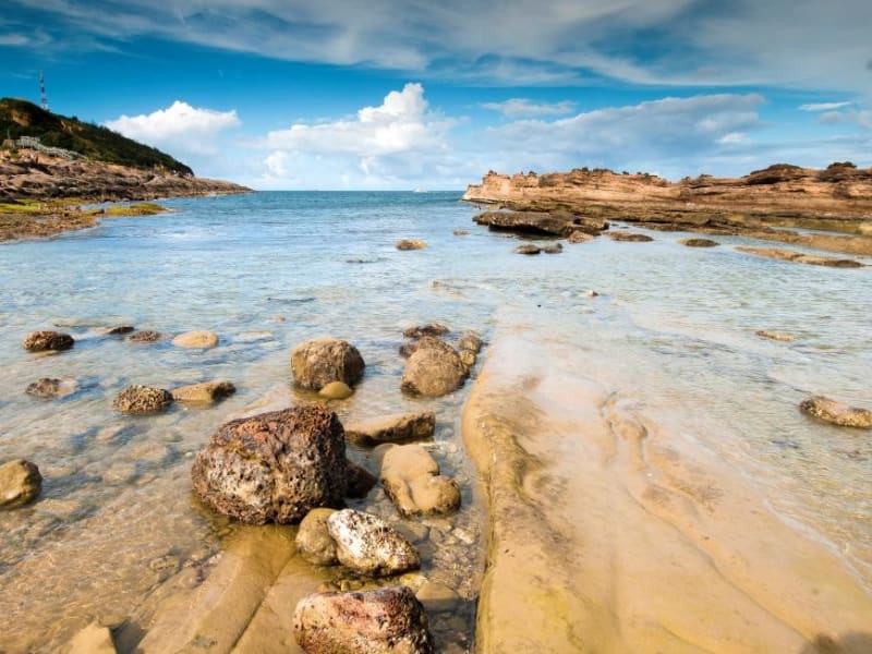 Day 4: Capture the famous "Queen's Head" and "Mushroom Rocks” in Yehliu Geopark on the north coast