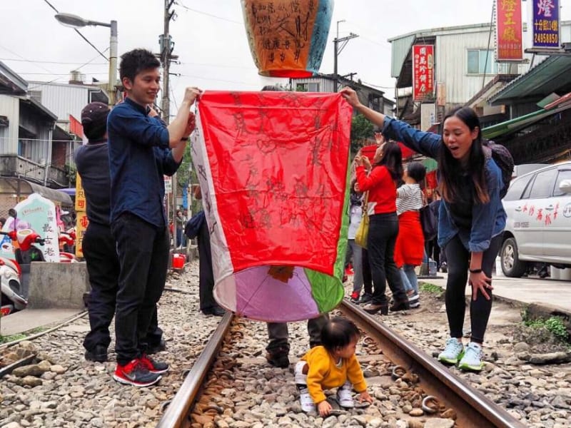 Day 4: Visit Pingxi to make your sky lanterns and release your wishes into the sky