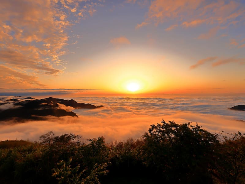 Day 2: Witness an unforgettable sunset at Alishan