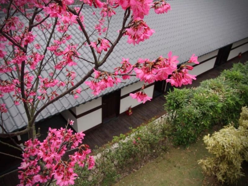 Unwind at a private hot-spring bath house in Beitou.