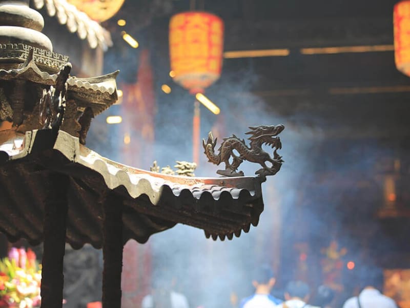 Day 2: Discover the ancient temples of Lugang and explore the winding alleys, unique art and delicious cuisine.