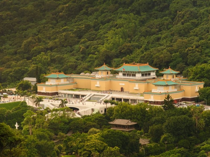 Experience Ancient Chinese Culture at the National Palace Museum