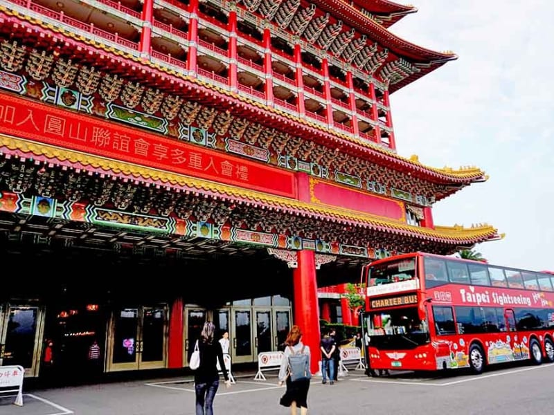 The Grand Hotel and Taipei Hop-On & Hop-off Bus