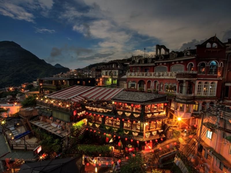 Jiufen Night Tour