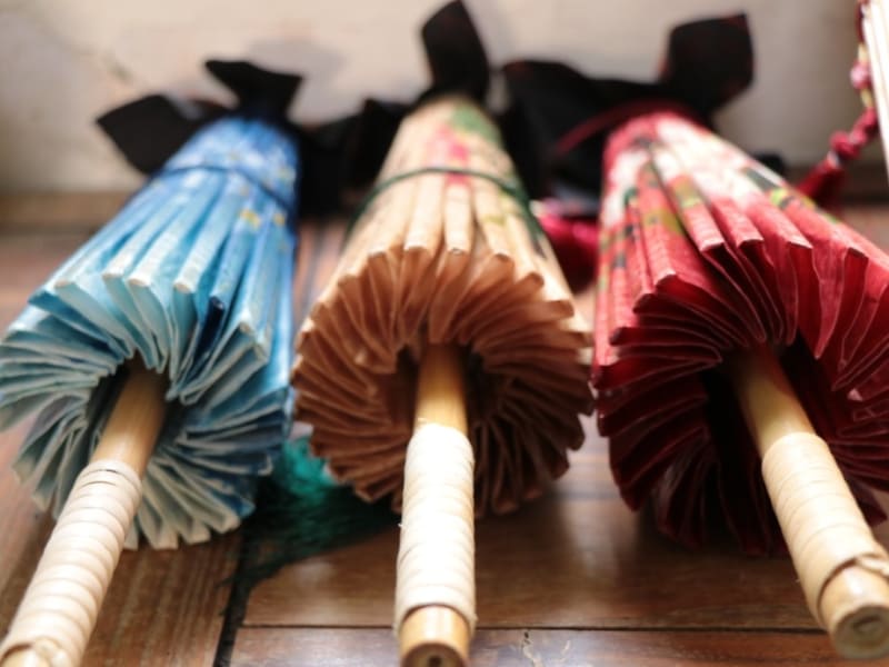 Check out traditional oil-paper umbrella and learn its significance in Hakka culture