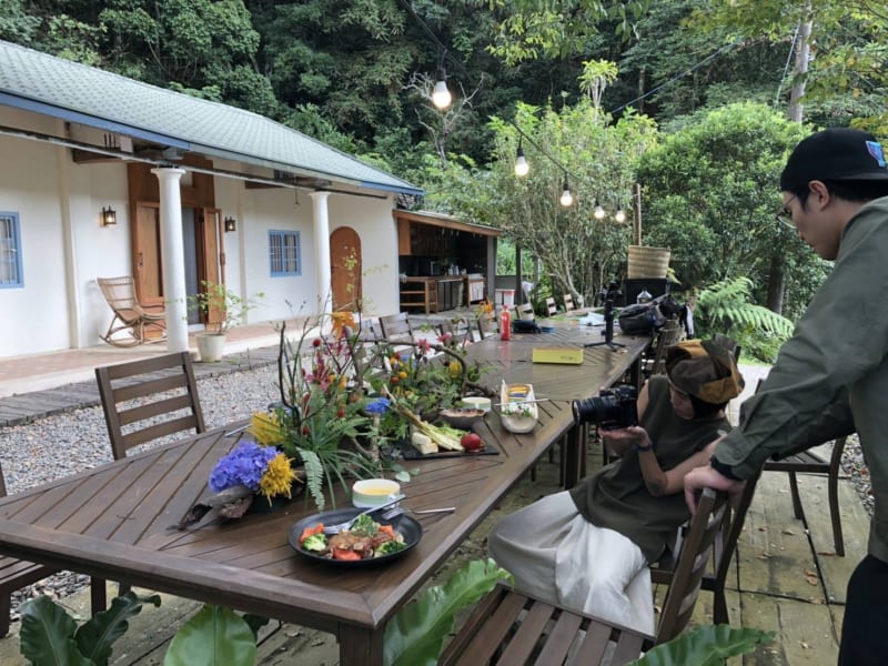 Lunch banquet in the forest (day 2)