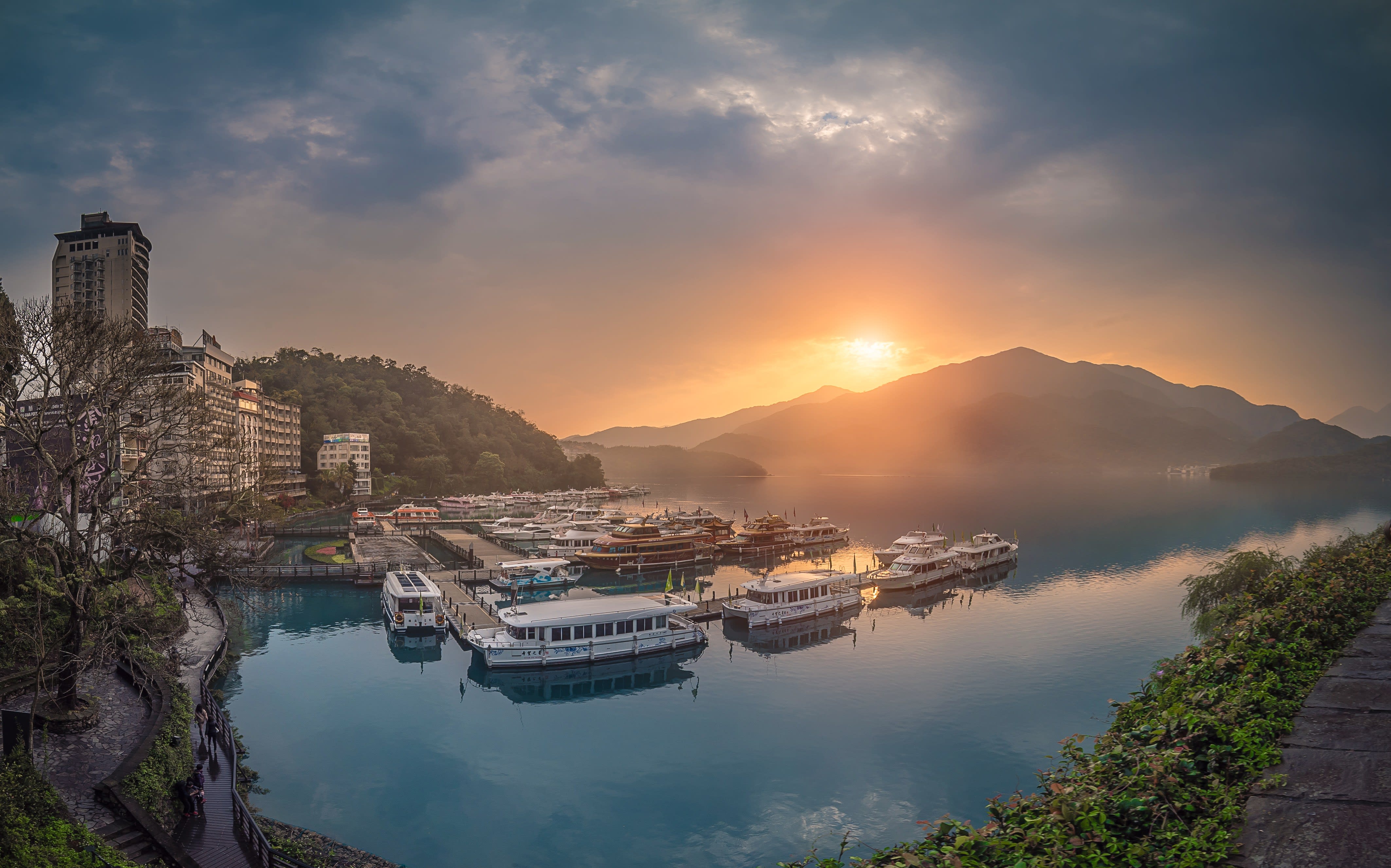 Sun Moon Lake 2 Day Private Tour (Classic) MyTaiwanTour