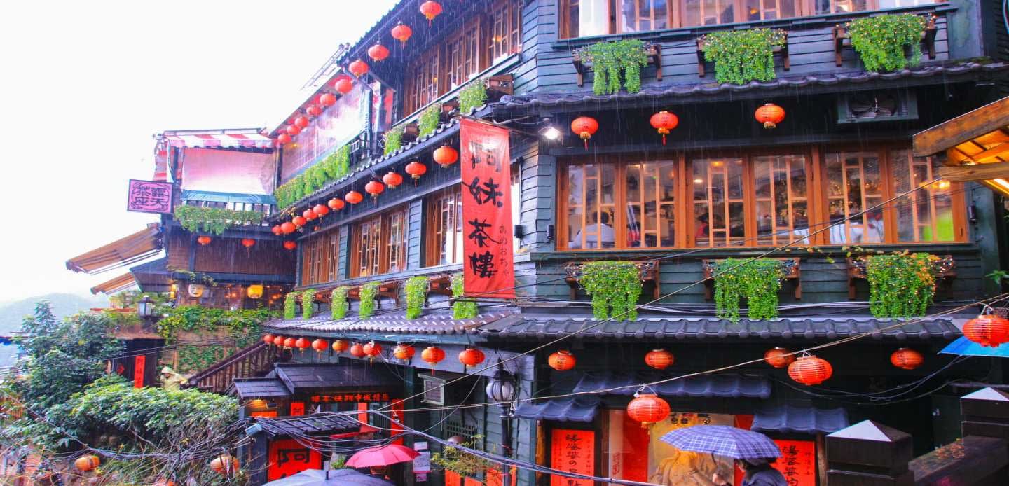 Jiufen and Pingxi Sky Lantern Festival Tour (Limited Edition)