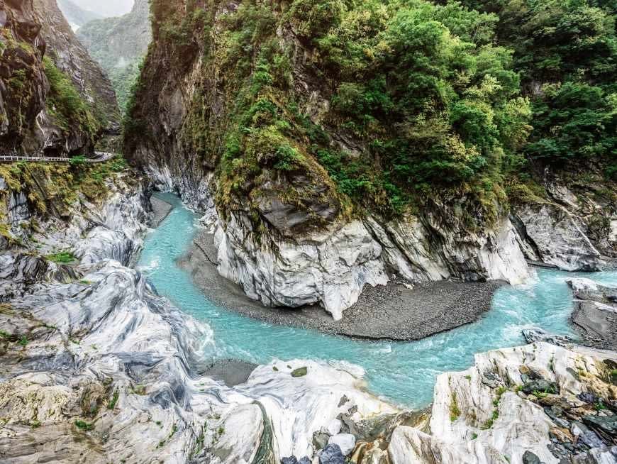 Explore Taiwan's #1 natural wonder