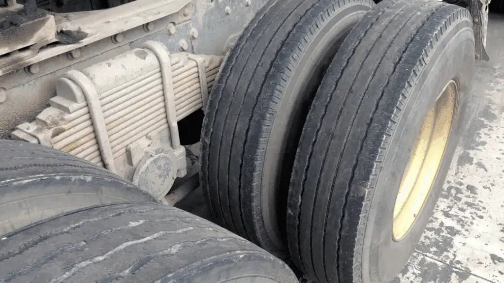 7 Essential Tips to Prevent Semi-Truck Tire Blowouts and Reduce Unexpected Downtime