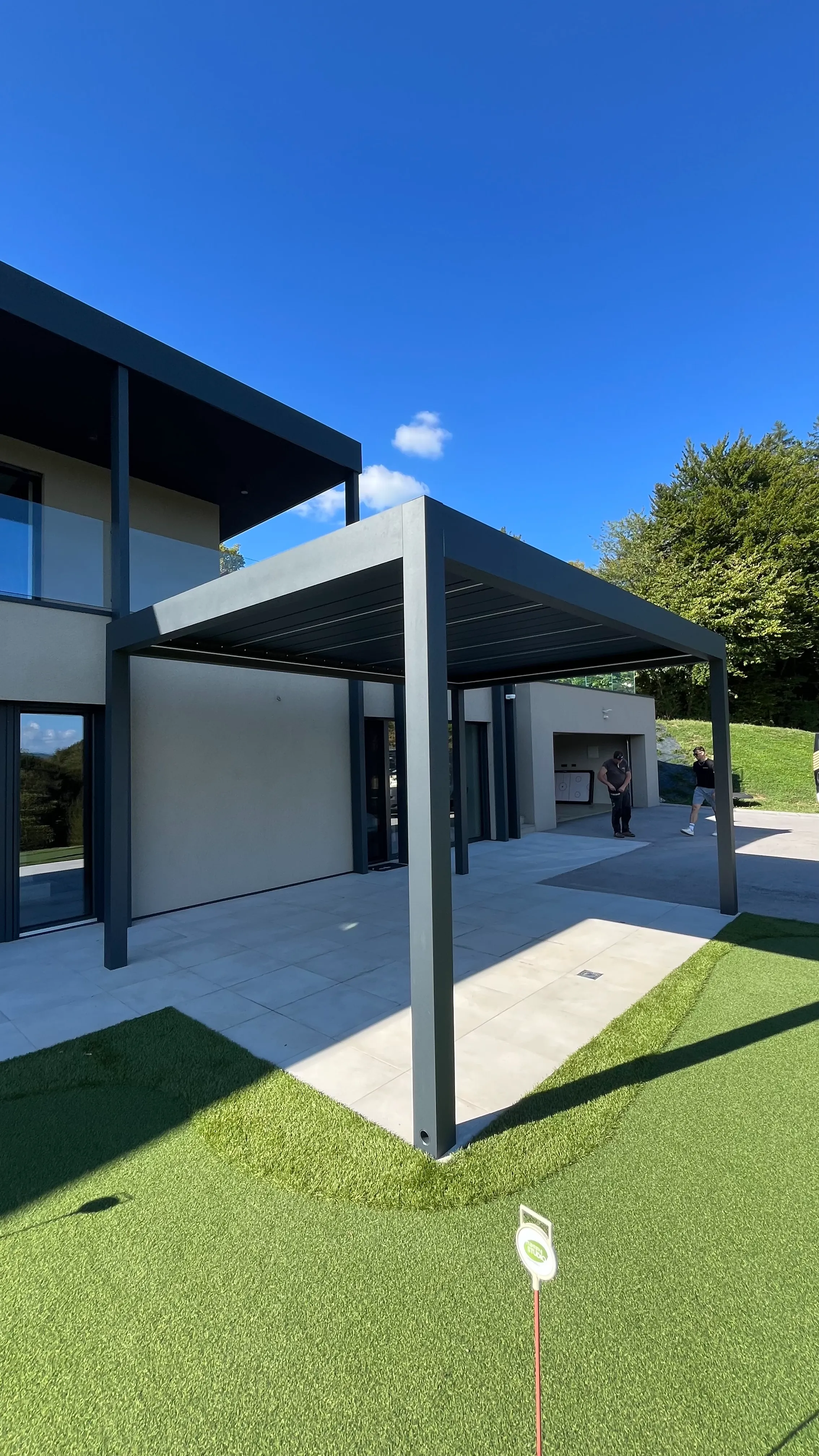 Objekt G: Samostoječa Sun Winner S500 pergola na Dolenjskem (2025) | SOLIMAT