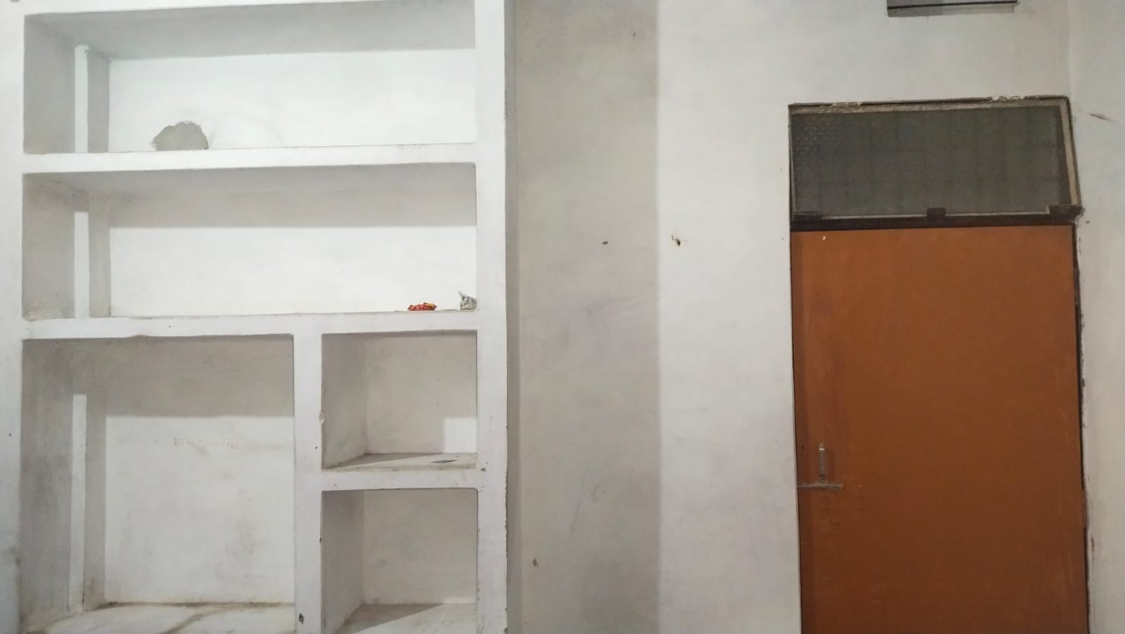 2 rooms with kitchen and bathroom - room for rent in Naini, prayagraj