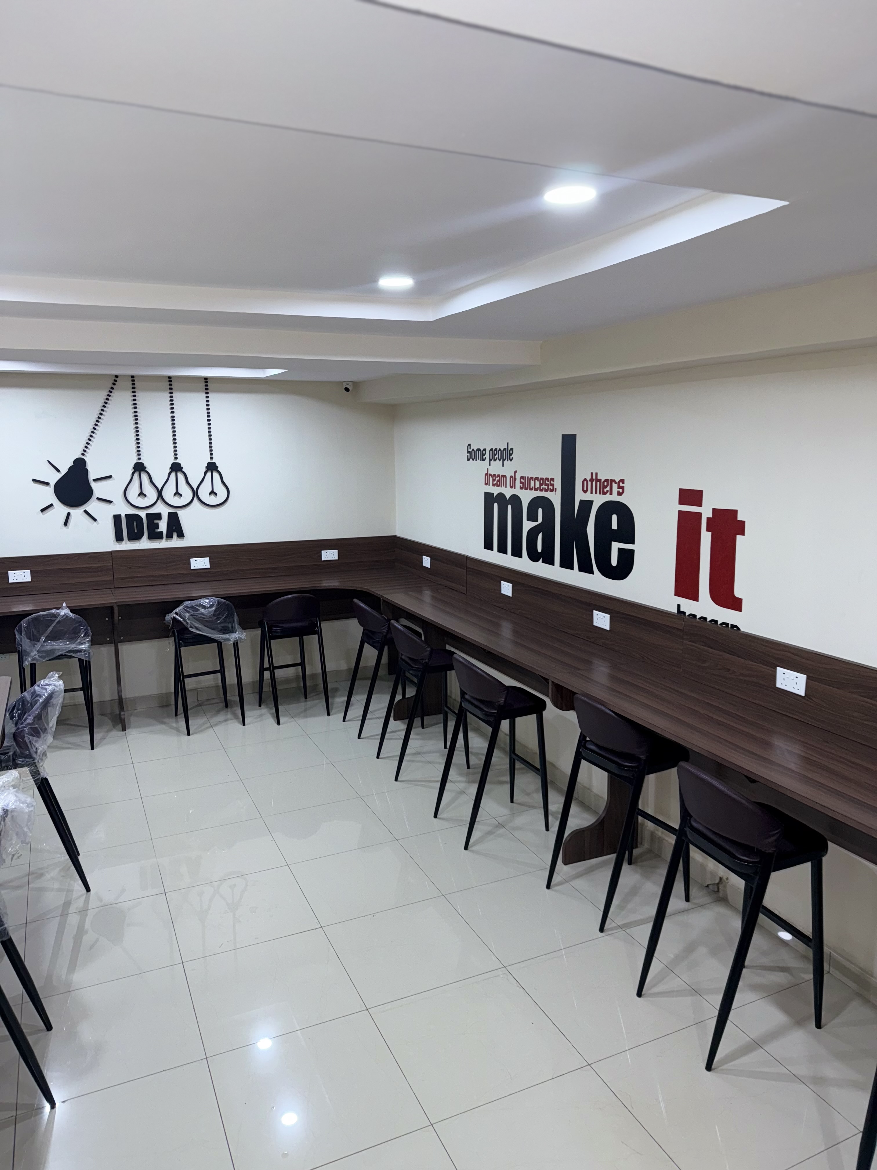 Hot Desk Area