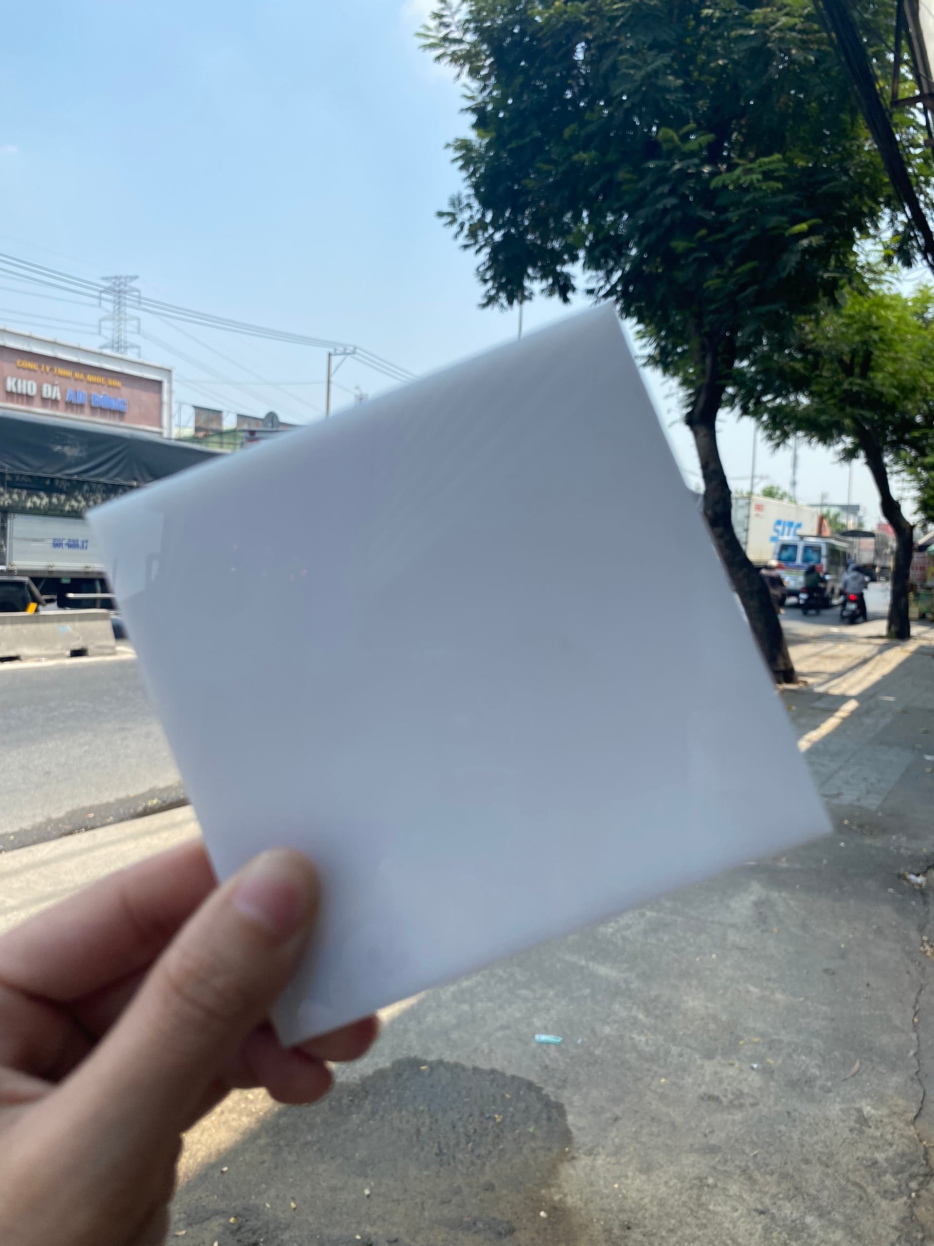 Tấm nhựa Polycarbonate đặc ruột 4.1mm 5