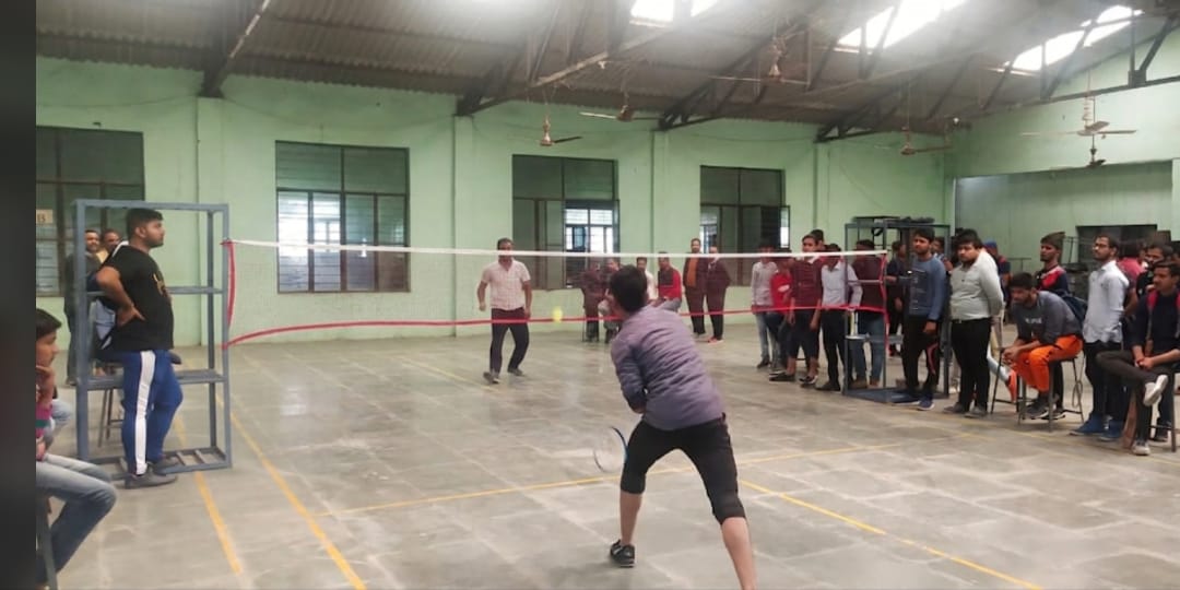 Badminton