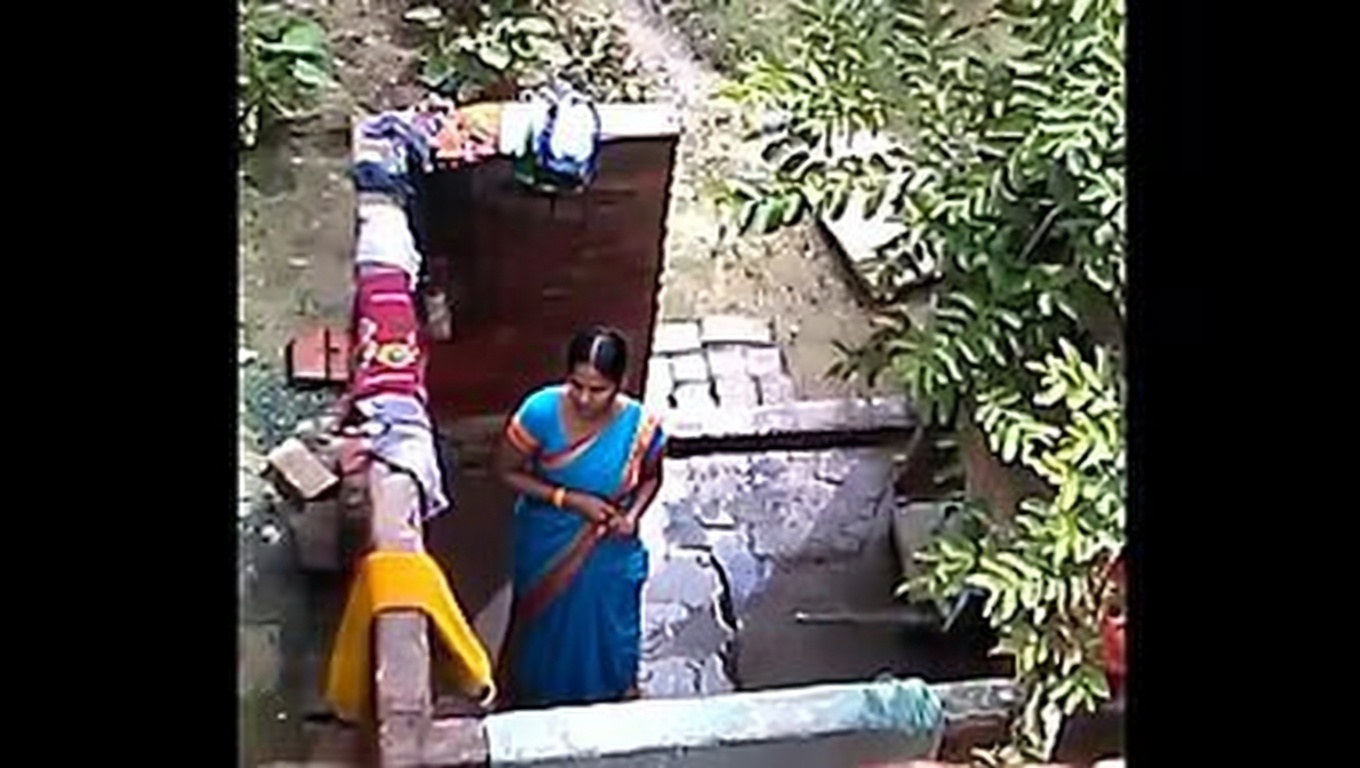 சித்தியை ஏமாத்தி பலமாக ஓத்தேன், ஆசனவாயில் ஓத்து அழவைத்தேன்-1