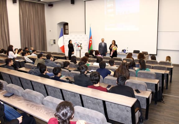 UFAZ-da Şuşanın 270 anı filmi nümayiş olunub