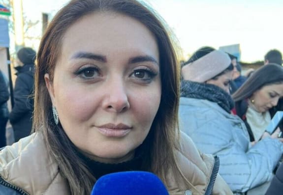 “Aksiyamız tələblərimiz yerinə yetirilənədək davam edəcək” - Lalə Azərtaş