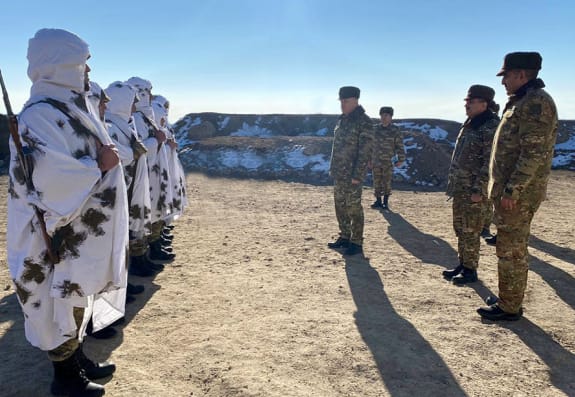 Kəlbəcər və Laçında hərbi hissələrin döyüş hazırlığı yoxlanılıb