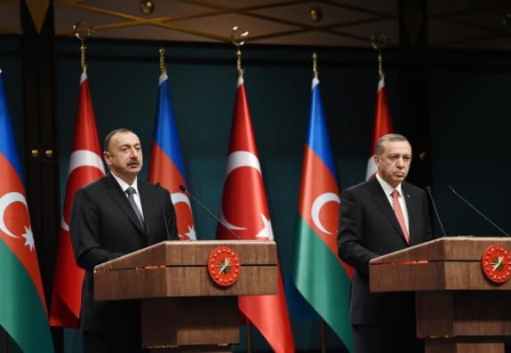 Azərbaycan Prezidenti Türkiyə dövlət başçısına zəng edib