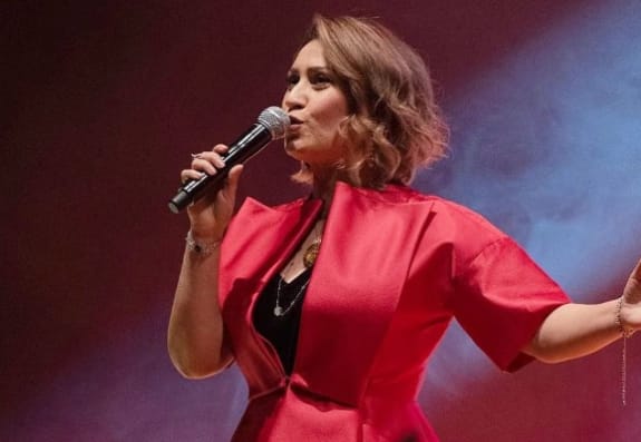 Zəlzələyə görə konserti təxirə salındı