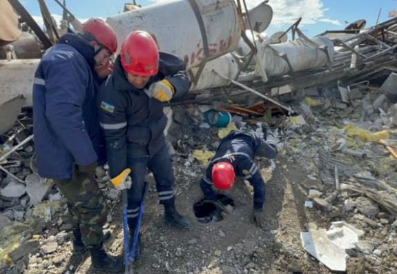 FHN-in xilasediciləri tərəfindən 26 nəfər dağıntılar altından sağ çıxarılıb