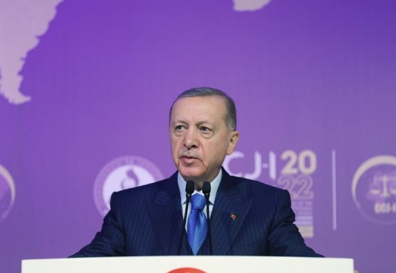 Zəlzələdən zərərçəkən ailələrə 10 min lirə maliyyə yardımı göstəriləcək
