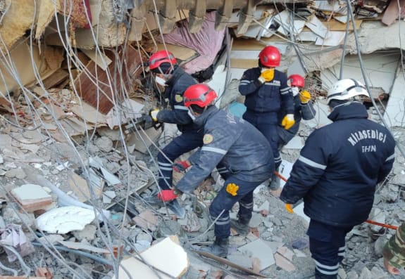 FHN xilasediciləri dağıntılar altından 53 nəfəri sağ, 691 nəfərin isə cəsədini çıxarıb