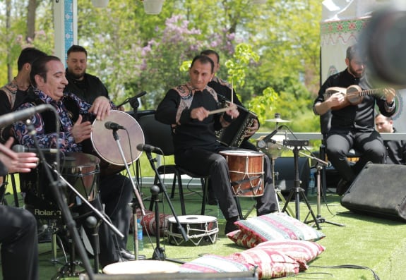 “Xarıbülbül” Beynəlxalq Musiqi Festivalı başa çatdı