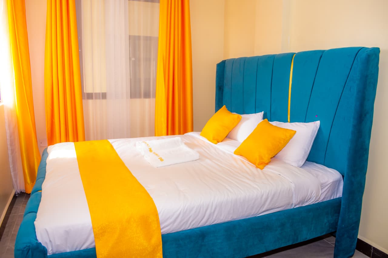 Living area of Executive 1‑Bedroom Airbnb Along Namanga Road (Quiver Lounge Area), Kitengela