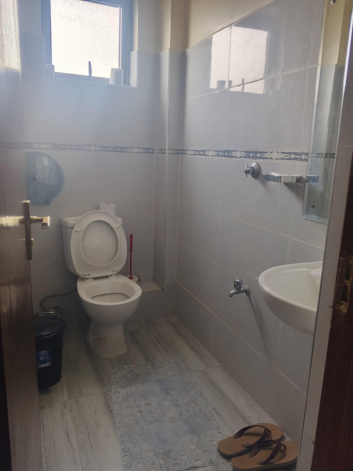 Compound view of Executive 3‑Bedroom Airbnb Along Namanga Road (Quiver Lounge Area), Kitengela