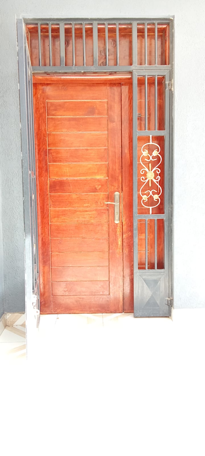 Compound view of Spacious 4 Bedroom House + DSQ to Let in Yukos, Kitengela – Police Sacco Area, Own Compound