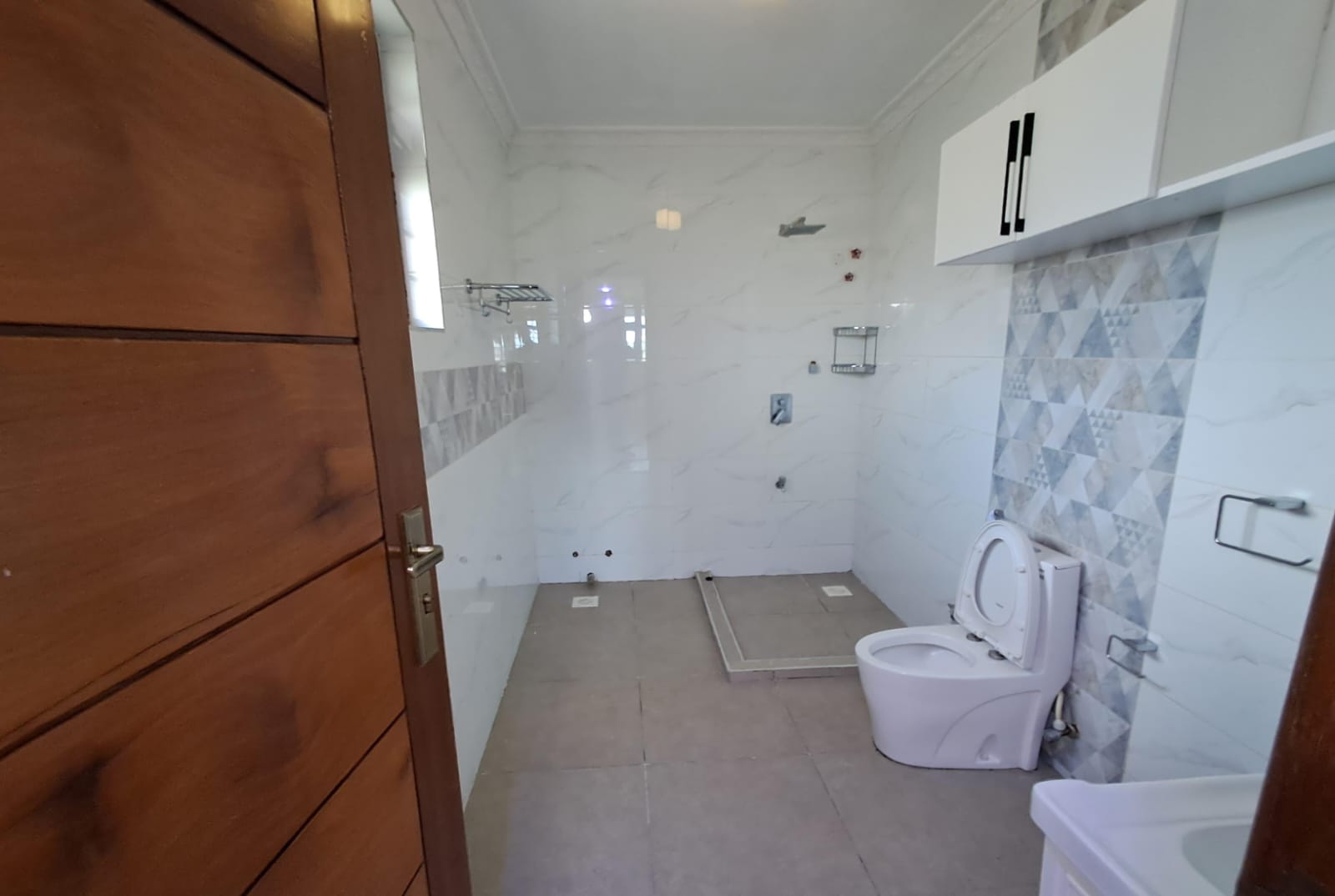 Additional view of Executive 4 Bedroom All-Ensuite House to Let in Milimani, Kitengela – Secure & Serene