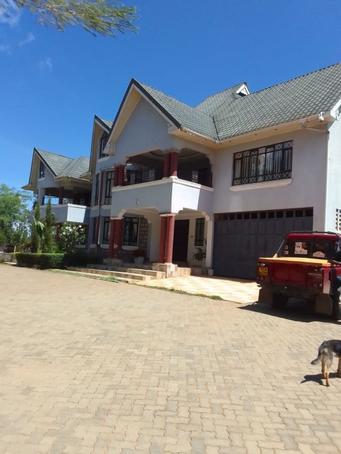 Compound view of 4 Bedroom Bungalow on Sale