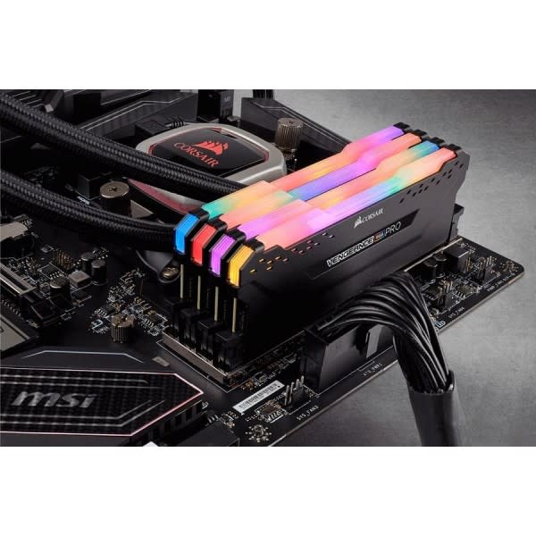 Corsair Vengeance RGB PRO Series 32Go (2x 16Go) DDR4 3200 MHz CL16