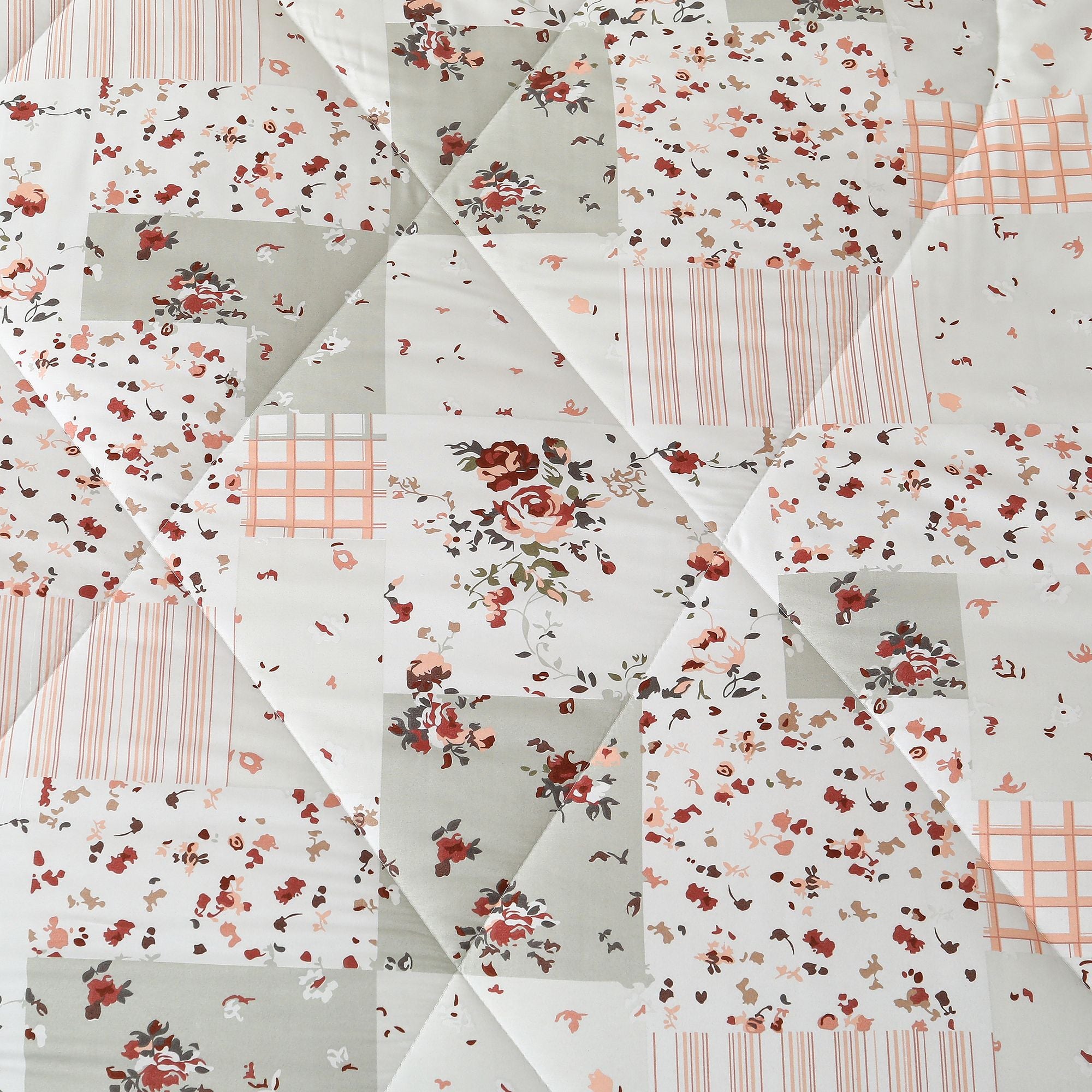 3-Piece Queen Comforter Set with 2 Pillowcases, Floral Print, view 8